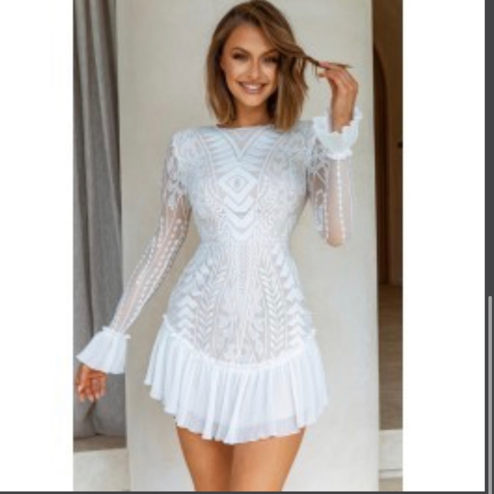 SELFIE Leslie Dreamy Long Sleeve Embroidered Ruffle Long Sleeve Dress XL Nwt